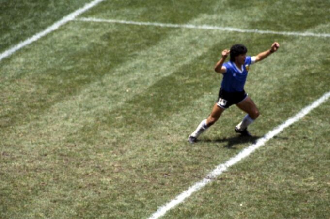 maradona02.jpg