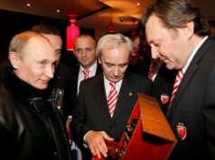 Putin pre 15 godina posetio Crvenu zvezdu Gep1nzX8