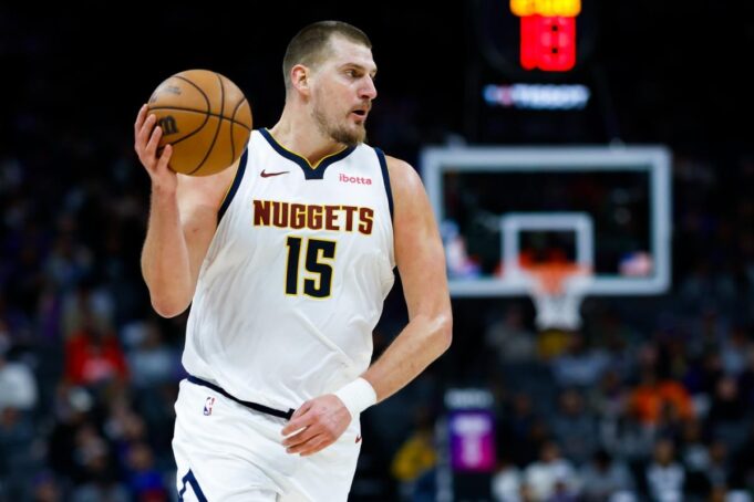 Nikola Jokić na meču Atlanta Hoks - Denver Nagets