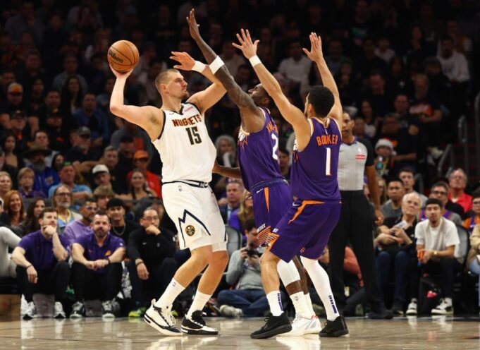 Nikola Jokić na meču Denver - San Antonio