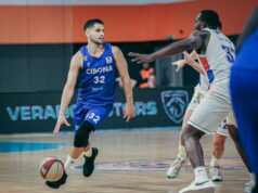 OVO MU JE ČAK 18. KLUB U KARIJERI! Roko Rogić je novi košarkaš Mornara RJza95Ol