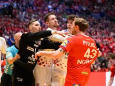 Simon Pitlik isprozivao Hrvate | SportArena.rs PeOVEqNJ