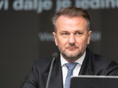 OSTOJA MIJAILOVIĆ ODGOVORIO ČOVIĆU: U potpunosti nekompetentan da vodi nacionalni košarkaški savez! 4e6643ne