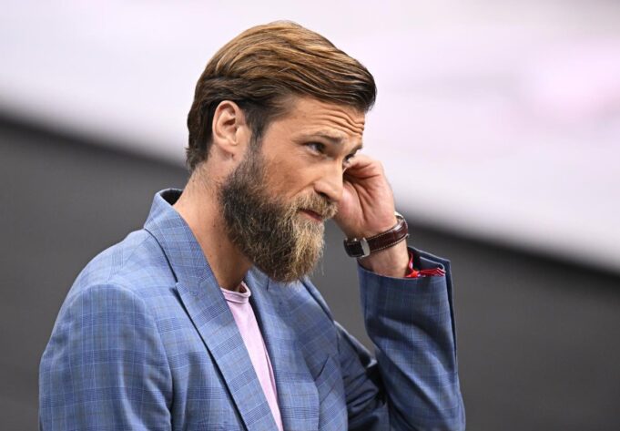 Andzej-Vrona-postao-komentator-SportArenars.jpeg 2025-02-23 19_02_50-EON - Channels — Mozilla Firefox.jpg