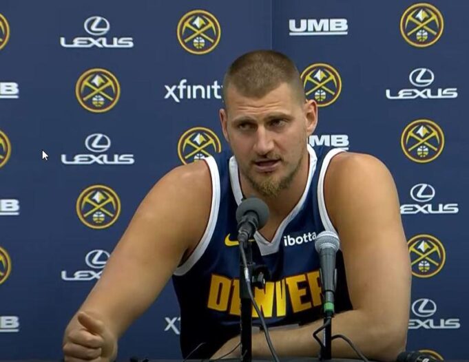 OVO JE ČEKAO CEO SVET: Nikola Jokić prvi put u javnosti posle Eurobasketa! Odgovorio je na ključno pitanje