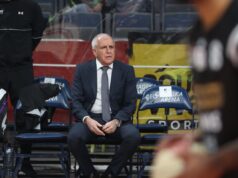 Karlik Džons o sastanku posle poraza od Efesa dlvvqLMl