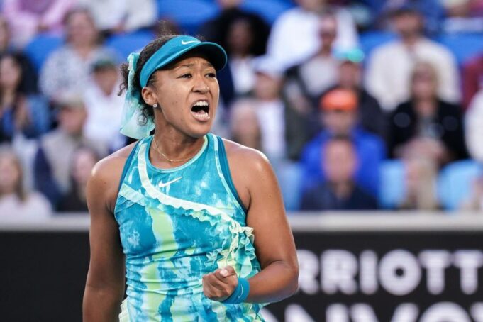 ŠTA JOJ JE OVO U USTIMA?! Svet zgroženo gledao - niko ne veruje da je ovakva kročila na teren! Privukla pažnju izgledom, i nije prvi put