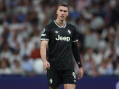 Vlahović potpisao unosan ugovor sa engleskim gigantom! Ovo niko nije očekivao Dušan Vlahović