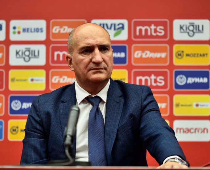 Fudbaleri Crvene zvezde posle utakmice sa Seltom u Ligi Evrope 2026.