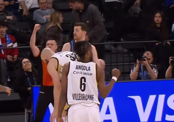 SOU-ZA-DRAMATICNU-POBEDU-Angola-je-MVP-30-kola-Evrolige.jpg Saša Obradović