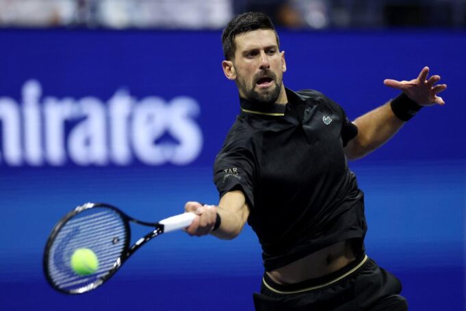 ĐOKOVIĆ - FRIC: Novak i Tejlor izašli na zagrevanje