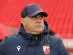 MILOJEVIĆ BESAN POSLE REMIJA U NOVOM PAZARU: Trener Zvezde nervozno izustio tri reči, okrenuo leđa i otišao! (FOTO) 5lDOdmy8
