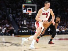 JOVIĆ DVOCIFREN: Mala minutaža i jako dobar učinak Marko Gudurić Nikola Jović i Nikola Jokić