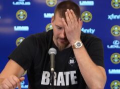 Nikola Jokić u majici posvećenoj Dejanu Milojeviću Nikola Jokić