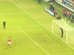 GOLMAN I SUDIJA OSTALI ZATEČENI, A ONDA JE IGRAČ NA NAJLUĐI NAČIN IZVEO PENAL! Fudbal ovako nešto ne pamti, pogledajte gol koji će se prepričavati tehnologija.jpg