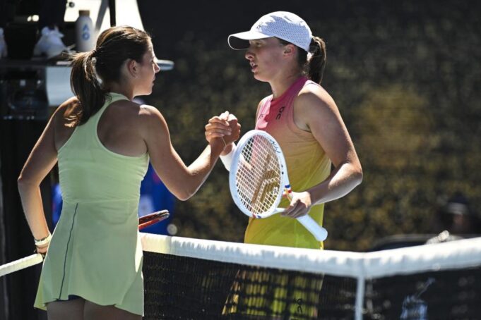 Ema Navaro: Ne poštujem Igu Švjontek kao protivnicu