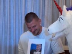 OVO JE PLAKANJE OD SMEHA! JOKIĆ, MIMOVI I KONJSKA GLAVA – NEMA DALJE! Srbin glavni akter urnebesnog snimka – Džoker se ludo zabavlja, Kinezi potpuno van sebe! Nikola Jokić