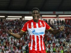 ĐIGA JE NOVI VUK! SAD JE I ZVANIČNO: Crveno-beli dres sada već bivši štoper Zvezde zamenio žutim! (FOTO) oJwn07ol