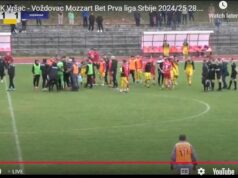 OPŠTI HAOS U VRŠCU: Izbila tuča na utakmici Prve lige Srbije – fudbaleri se jurili po terenu! dlvvqLMl