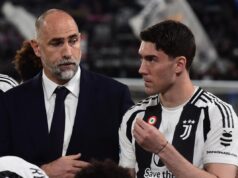 HRVATSKI TRENER SE POTPUNO POGUBIO! Niže katastrofalne rezultate, pa spominje Vlahovića i Kostića! Evo šta je rekao o tandemu Srba u Juventusu! Edon Žegrova se unosi u lice Igoru Tudoru posle utakmice Juventusa i Dortmunda