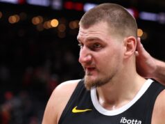 NJEGOVE REČI O JOKIĆU ODZVANJAJU AMERIKOM! Pogledao Nikolinu statistiku, pa zagrmeo na konferenciji: On je najbolji na svetu! Nikola Jokić na meču Atlanta Hoks - Denver Nagets