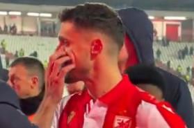 RADE-KRUNIC-U-OCAJU-ISPRED-SEVERNE-TRIBINE-Slomile-ga-emocije.jpg Nemanja Radonjić