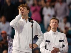 CEO SVET FOTO PORUKU SINERA OD TRI REČI! Italijan je oduševio mnoge nakon što je ostvario veliki uspeh CEO SVET VIDEO PORUKU SINERA OD TRI REČI! Italijan je oduševio mnoge nakon što je ostvario veliki uspeh