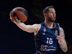 ZVEZDA PREGOVARA SA JOVIĆEM: Crveno-beli u potrazi za plejmejkerom! zvezdaolimpijakos65251.jpg
