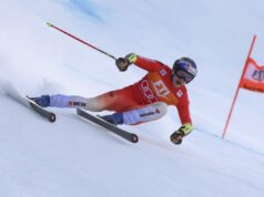 POTPUNA SENZACIJA: Jan Zabistran pobednik u Val Gardeni instruktor sa decom na skijaškoj stazi