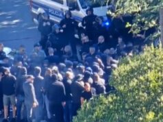 NASTAVLJA SE HAOS U SPLITU! Torcida krenula na policiju 4e66ybNe