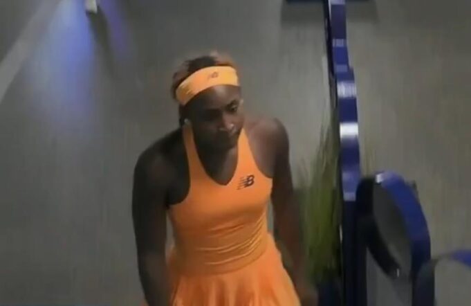 MISLILA DA SE SAKRILA, A BILA U PROGRAMU UŽIVO! Šokantne scene treće teniserke sveta, pogledajte šta je uradila kada je mislila da je niko ne vidi