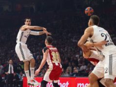 KRALJEVSKO POJAČANJE STIGLO U MADRID: Trej Lajls novi košarkaš Real Madrida veB5DEwJ