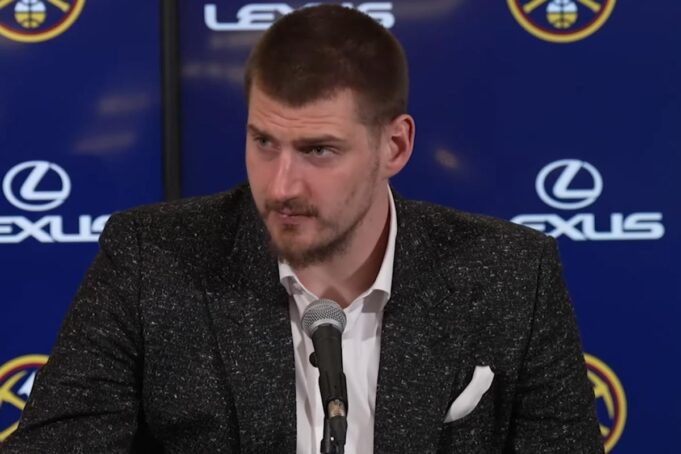 Jokic-otkrio-tajnu-evo-kako-je-pogodio-nestvarnu-trojku.jpg dlvvr0Gl