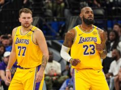 DONČIĆ PROMAŠIO, LEBRON IZ ODBOJKE U POSLEDNJIM STOTINKAMA VRATIO LOPTU U KOŠ! Ludnica u NBA ligi – Lejkersi pobedili uz zvuk sirene, pogledajte zadnji napad! ge3AQZnl