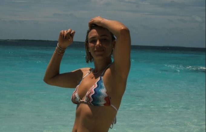ČUVENA HRVATICA SE SKINULA U BIKINI! Vrele fotke koje su muškarce dovele do ludila: Legendarni Švajcarac umalo prebio Kirjosa zbog nje, a sada je objavila OVO!
