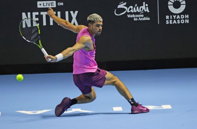 ALKARAZ UZ DOSTA MUKE DO NOVOG TRIJUMFA U TORINU! Karlos izgubio prvi set, pa posle velike drame i preokreta slomio Frica!