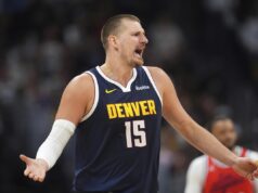 NIKOLA JOKIĆ RAZBIO TELEFON O ZID KAFANE! Evo zbog čega najbolji srpski košarkaš doživeo emotivni slom u javnosti! xe4GP6wJ