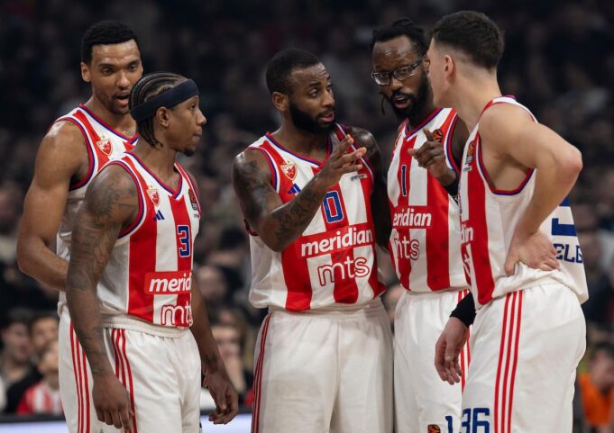 PORUKA-ZA-KRAJ-Novi-odlazak-iz-Crvene-zvezde-na-pomolu.jpeg ZVEZDA-REAL_72.JPG