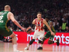 RUSI GANUTI PORUKOM DELIJA – BRATSTVO NIKAD JAČE : Dirnula ih trobojka iz Arene… xe9jdbj8