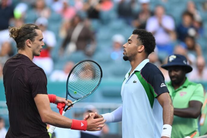 ĐOKOVIĆU OTVOREN PUT KA 100. TITULI: Ispao prvi nosilac u Majamiju!