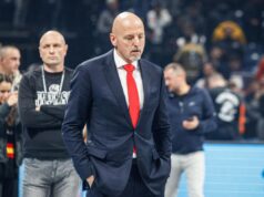TEK POŠTO JE SAŠA OBRADOVIĆ SEO NA KLUPU CRVENE ZVEZDE: Spremio po hitnom postupku zamenu za Tajsona Kartera? Kreće potraga za bekom! KK Crvena zvezda