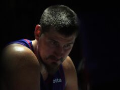 NIJE DOBRO! Povredio se Nikola Jokić? Loše vesti iz Denvera! Nikola Jokić na meču Denver - San Antonio