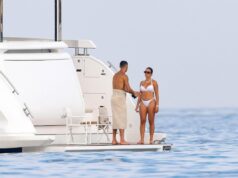 RAJ NA ZEMLJI! RONALDO I GEORGINA KUPILI DVE LUKSUZNE VILE U SRCU CRVENOG MORA! Do njih se dolazi na poseban način, samo za prevoz su izdvojili osam miliona! georgina-rodrigez-profimedia0904601187.jpg