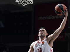 Olimpijakos surovo iskoristio lošu situaciju crno-belih PARTIZAN-OLYMPIACOS_63.JPG