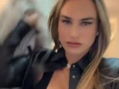 VRELO, DA VRELIJE NE MOŽE – ARINA SABALENKA OBORILA INTERNET! Izbacila grudi tokom snimanja i zapalila javnost: Muškarce širom sveta je DOVELA DO LUDILA (FOTO) VRELO, DA VRELIJE NE MOŽE - ARINA SABALENKA OBORILA INTERNET! Izbacila grudi tokom snimanja i zapalila javnost: Muškarce širom sveta je DOVELA DO LUDILA (VIDEO)
