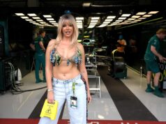 INFANTINO NE ZNA GDE DA GLEDA! Ivana Knol ZAPALILA mreže fotkom – predsednik FIFA se crveni zbog bujnog dekoltea hrvatske bombe! FOTO DJrw6NKe