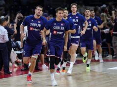 TO JE PRAVI KAPITEN – BOGDAN OKUPIO REPREZENTATIVCE U LOS ANĐELESU! Tristan otkrio detalje: Doveo je trenera, 5-6 dana smo proveli zajedno! 68xK43oe