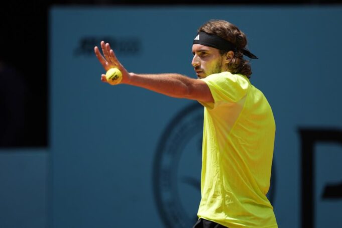 CICIPAS NIJE SHVATIO DA JE POBEDIO: Svi u šoku, neverovatno šta je Grk uradio pre nego je shvatio da je meč gotov