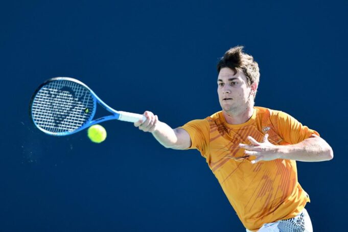 VELIKA BORBA, DRAMA I POBEDA! Miomir Kecmanović uspeo da se plasira u osminu finala Minhena