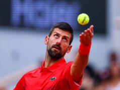 NOVAK ODRŽAO KONFERENCIJU S NOGU: Publika je pratila fudbal – ne znam kako ćemo svi da se vratimo u hotele NOVAK ODRŽAO KONFERENCIJU S NOGU: Publika je pratila fudbal - ne znam kako ćemo svi da se vratimo u hotele